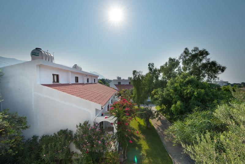 Bare Hill Holiday Village Elea Exterior foto